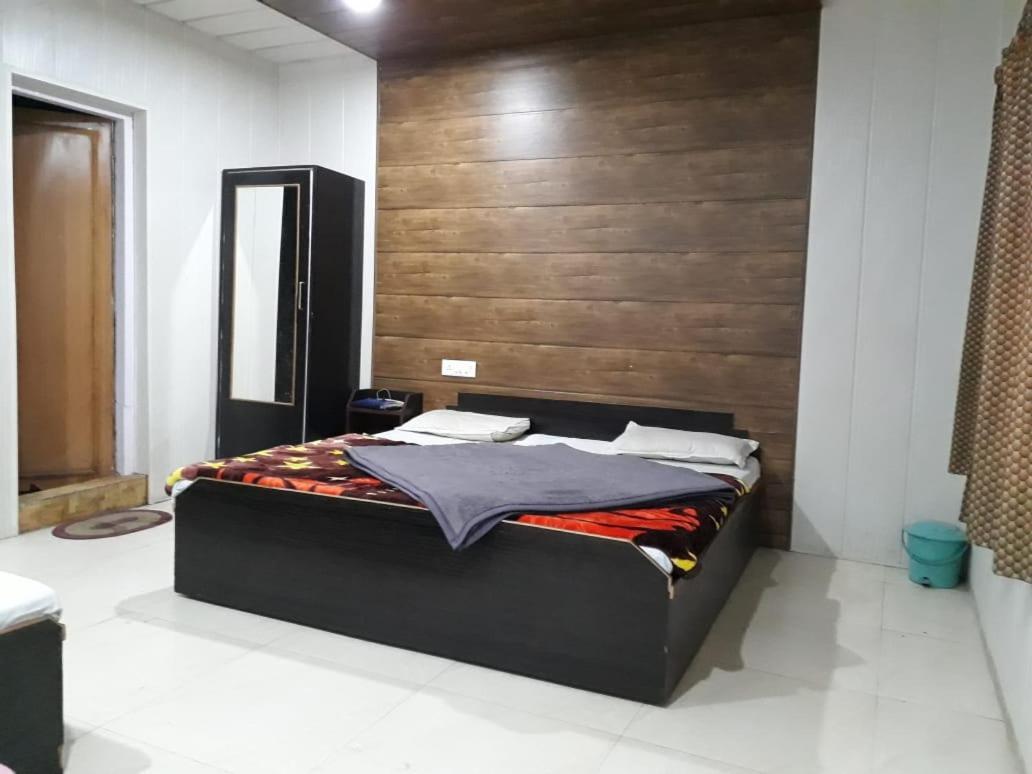 Hotel Neelam Raj Nainital Exterior photo